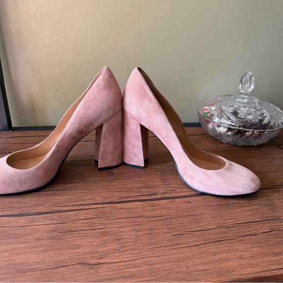 Vince Camuto Blush Suede Heels - Picture 4 of 8